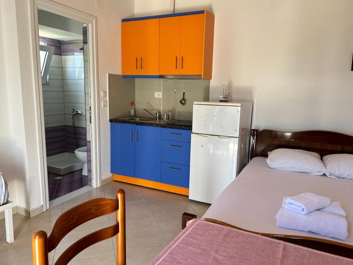 Guesthouse Dollomaja Ksamil Luaran gambar
