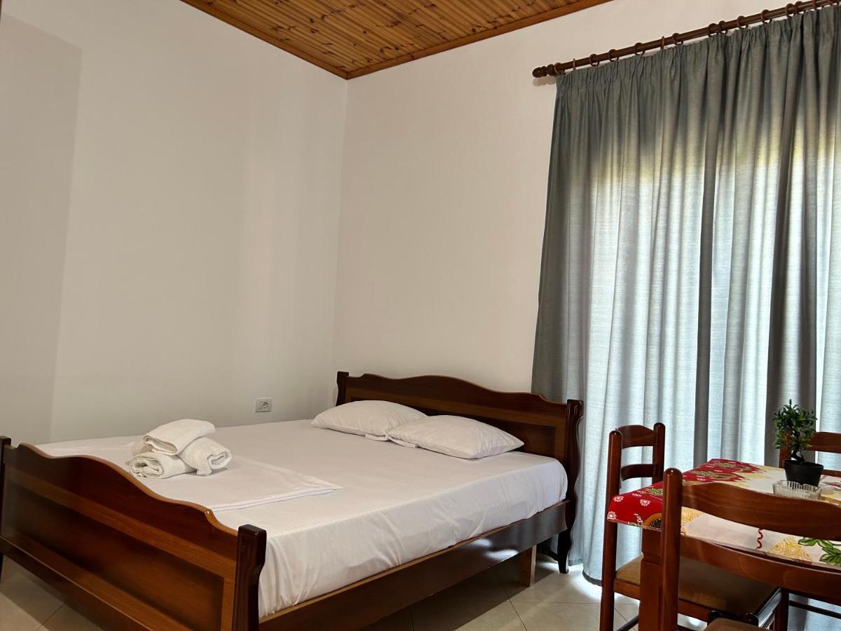 Guesthouse Dollomaja Ksamil Luaran gambar