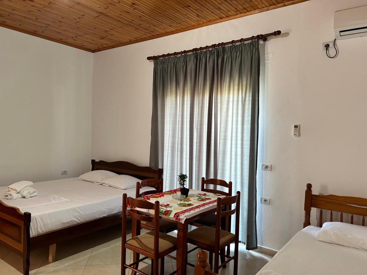 Guesthouse Dollomaja Ksamil Luaran gambar